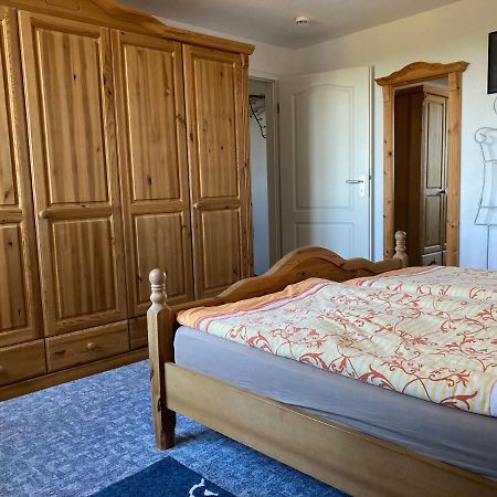 Ferienwohnung Marina Am Ryck ไกรฟ์สวัลด์ ภายนอก รูปภาพ