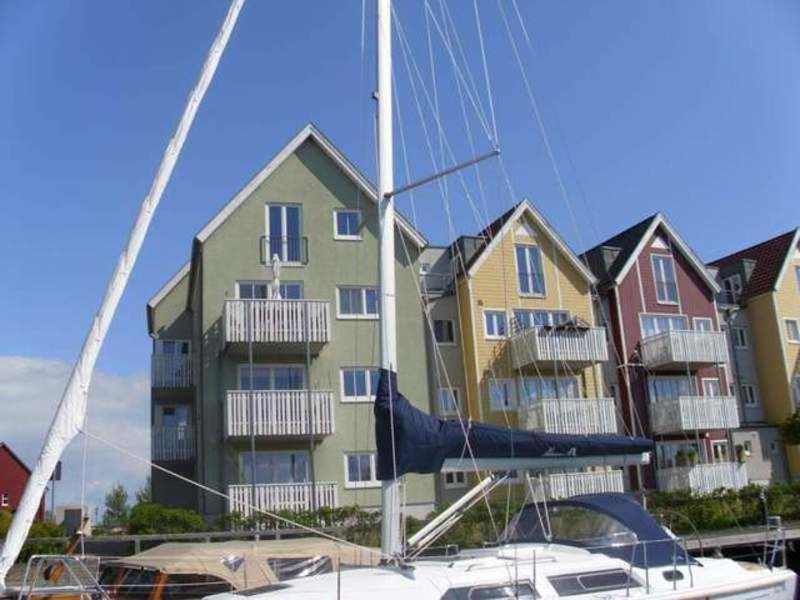 Ferienwohnung Marina Am Ryck ไกรฟ์สวัลด์ ภายนอก รูปภาพ