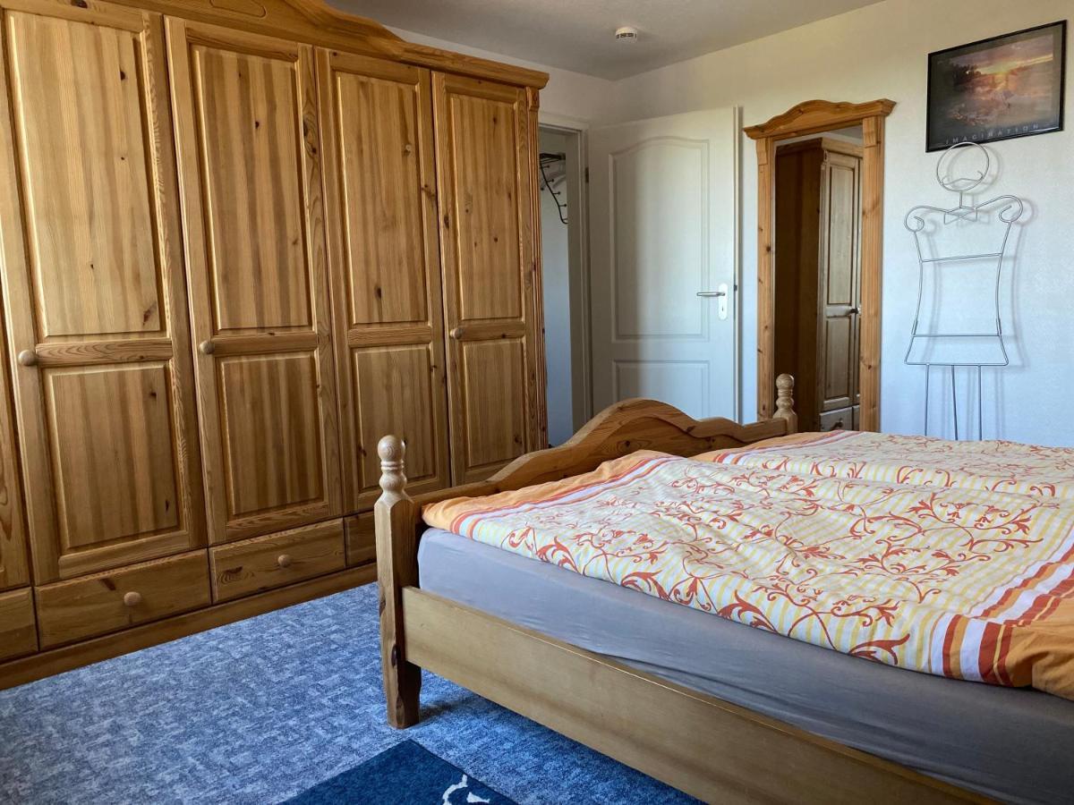 Ferienwohnung Marina Am Ryck ไกรฟ์สวัลด์ ภายนอก รูปภาพ
